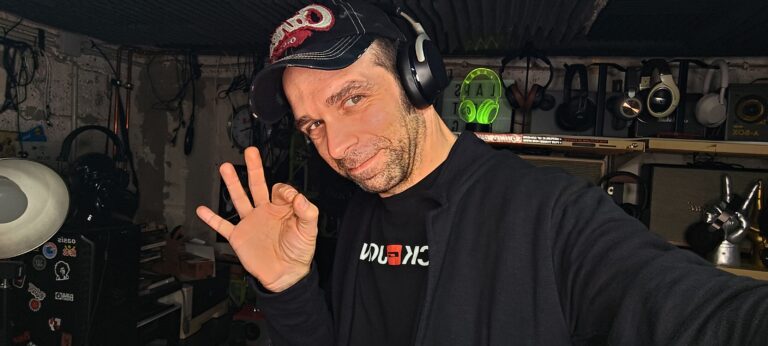 beyerdynamic AVENTHO 200 Wireless Over-Ear Kopfhörer mit ANC