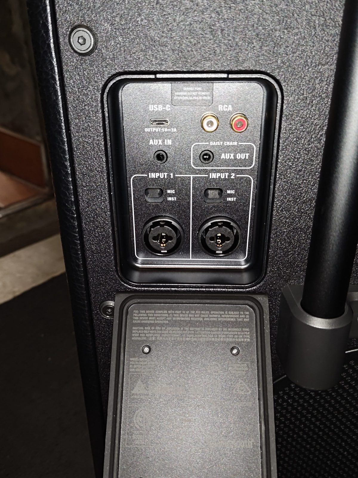 Anschlussfeld des Marshall Bromley 750 für Mikrofon, Instrumente und weitere Audioquellen